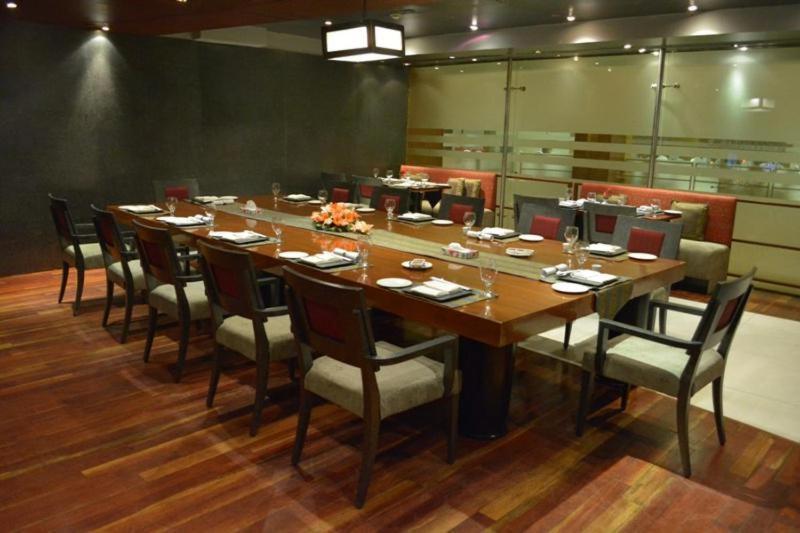 Park Lane Hotel Lahore Exterior photo